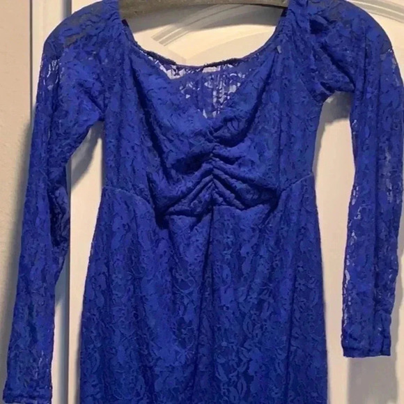 Royal Blue Lace Maxi Dress - Picture 2 of 5